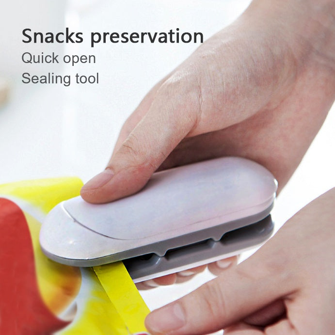 1pc Food Packaging Bag Sealer, Built-In Magnetic USB Rechargeable Battery, Portable Mini Heat Sealer
